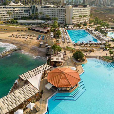 Moevenpick Hotel Beirut Eksteriør bilde