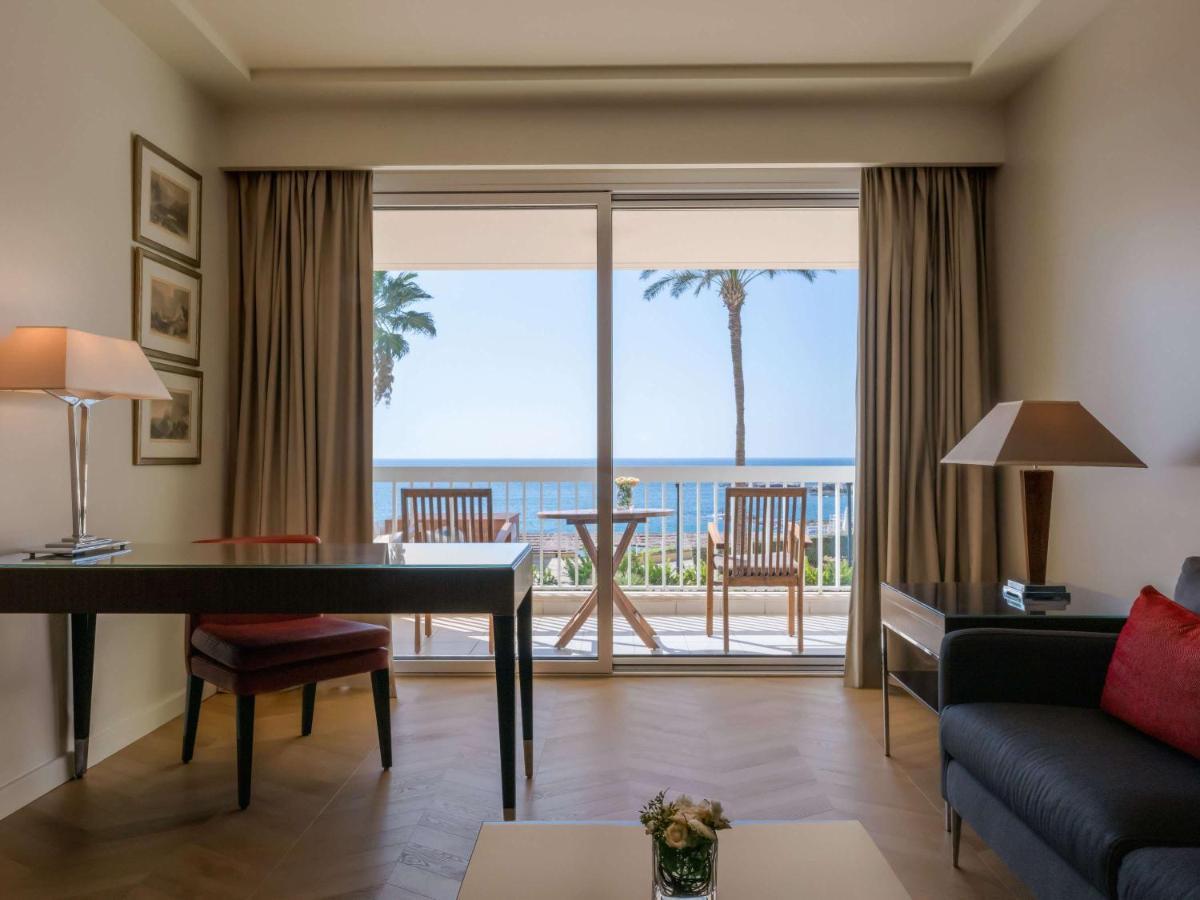 Moevenpick Hotel Beirut Eksteriør bilde