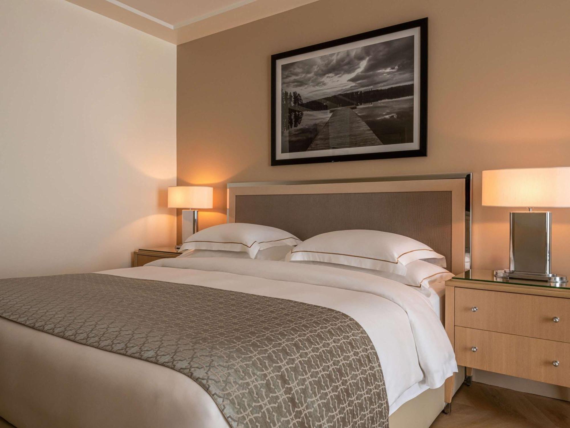 Moevenpick Hotel Beirut Eksteriør bilde