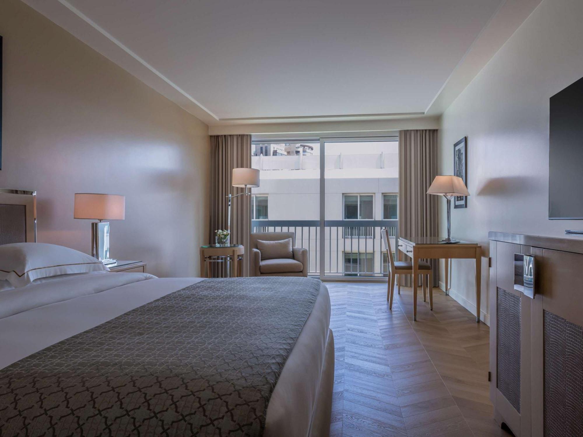 Moevenpick Hotel Beirut Eksteriør bilde