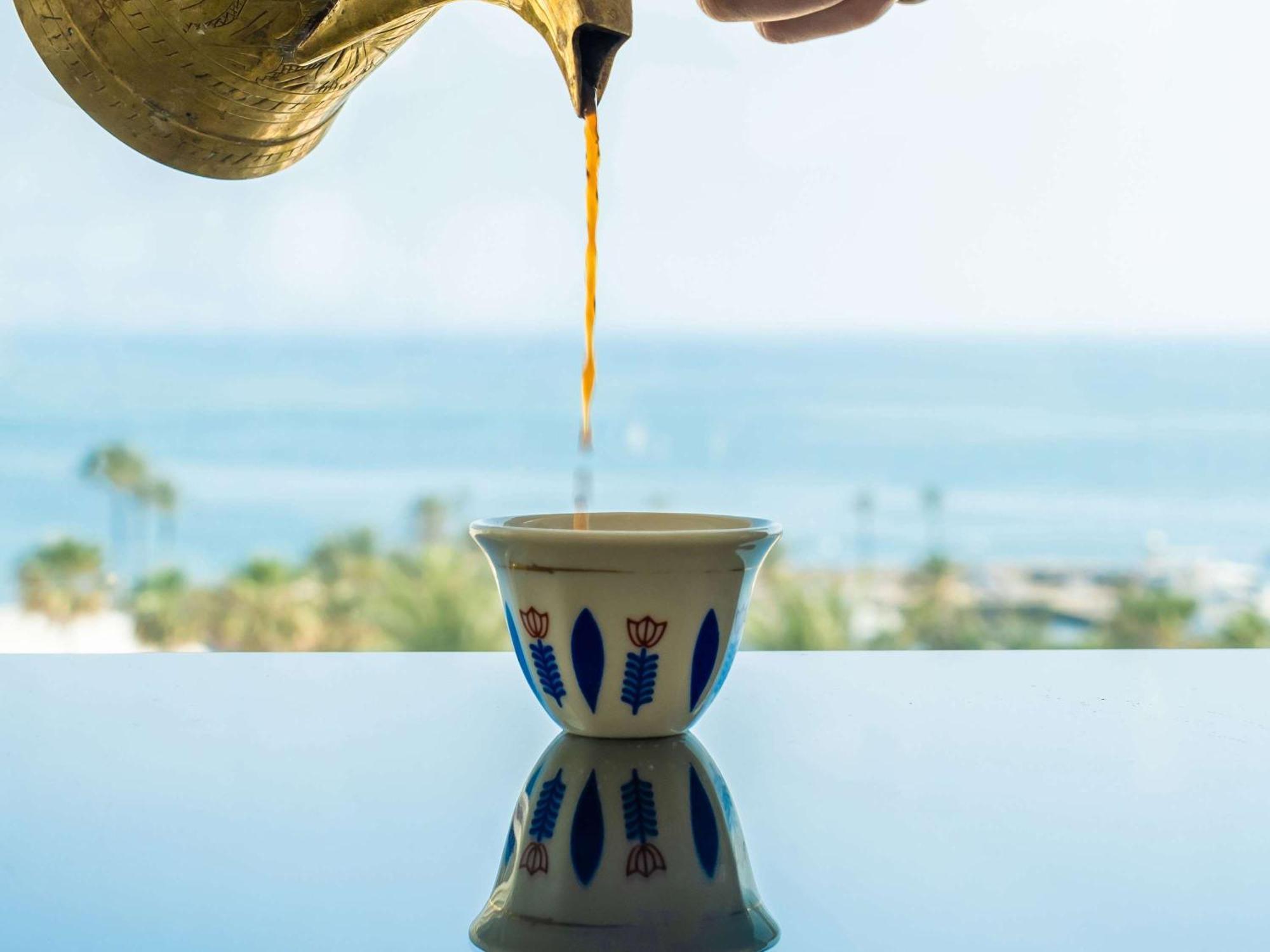 Moevenpick Hotel Beirut Eksteriør bilde