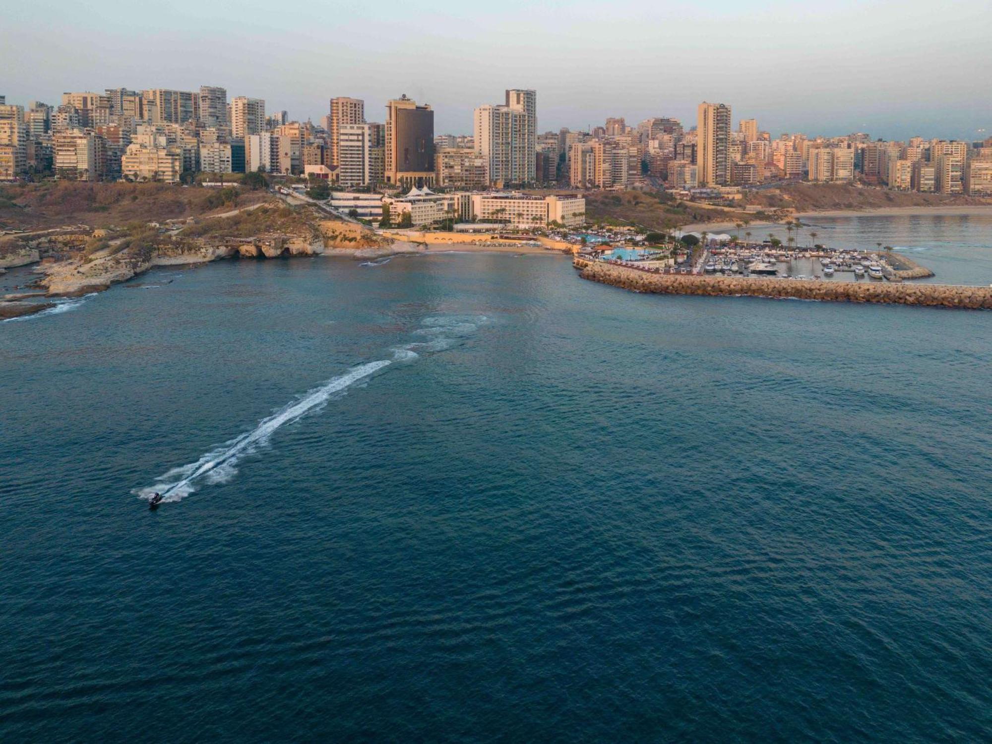Moevenpick Hotel Beirut Eksteriør bilde