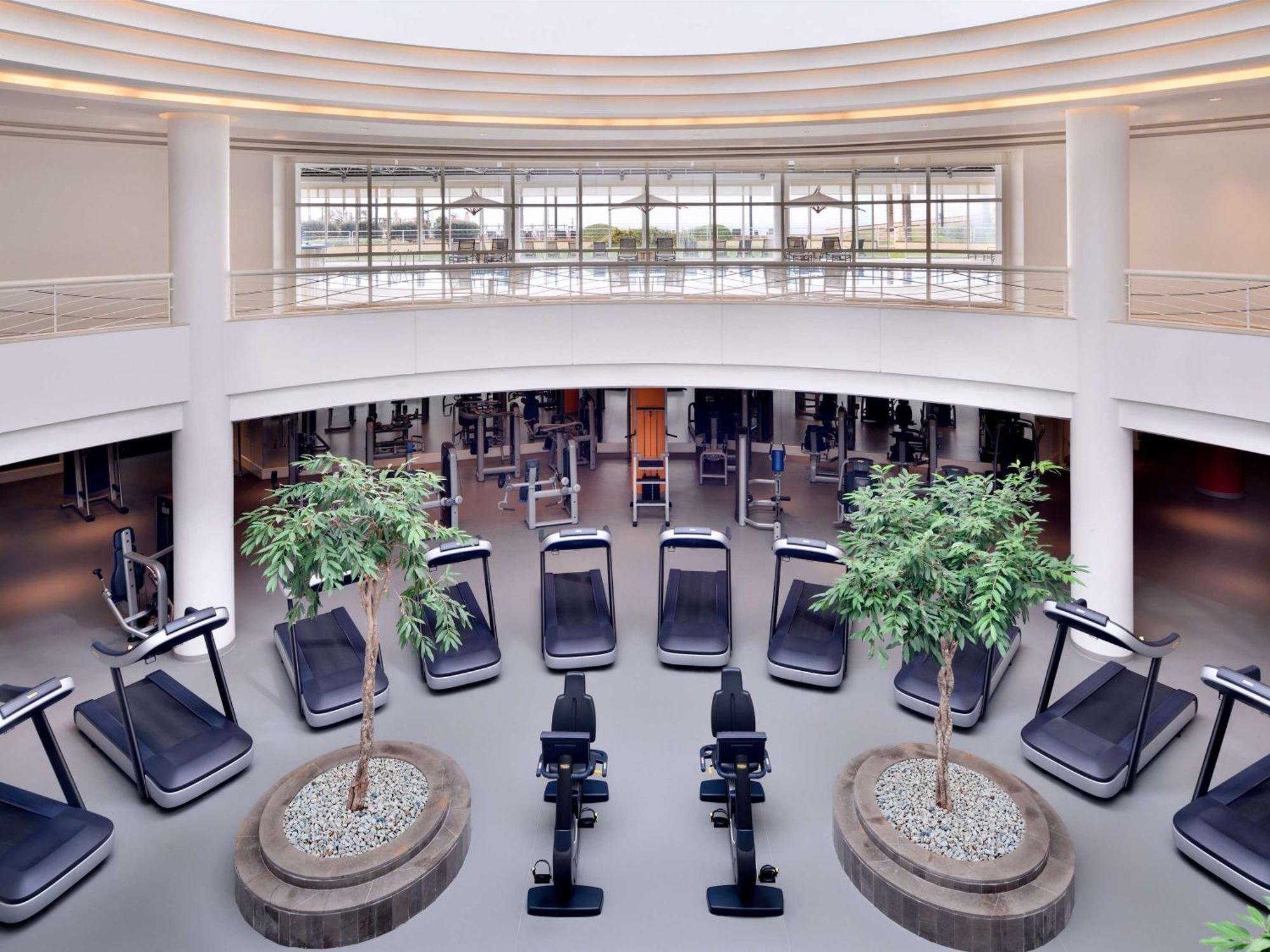 Moevenpick Hotel Beirut Eksteriør bilde